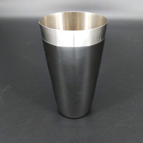 Double Cross Vodka Large Martini Cocktail Bartender Style Shaker - GUC - Picture 11 of 14